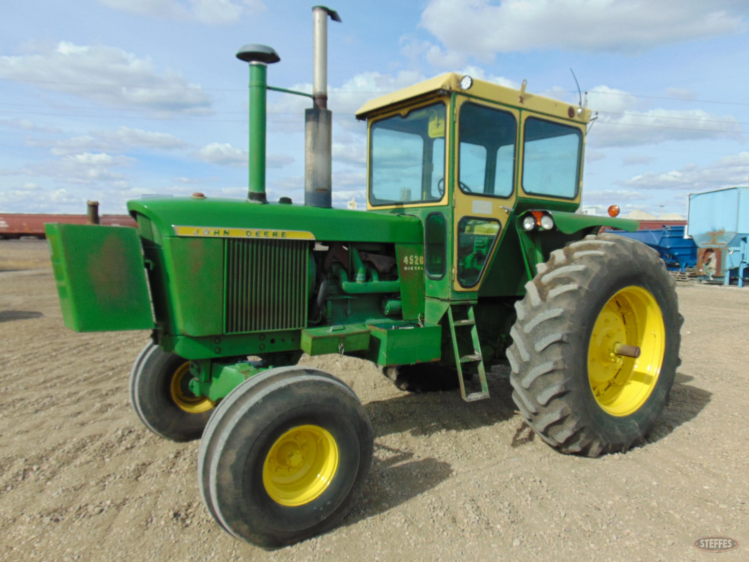 1970 John Deere 4520_1.JPG